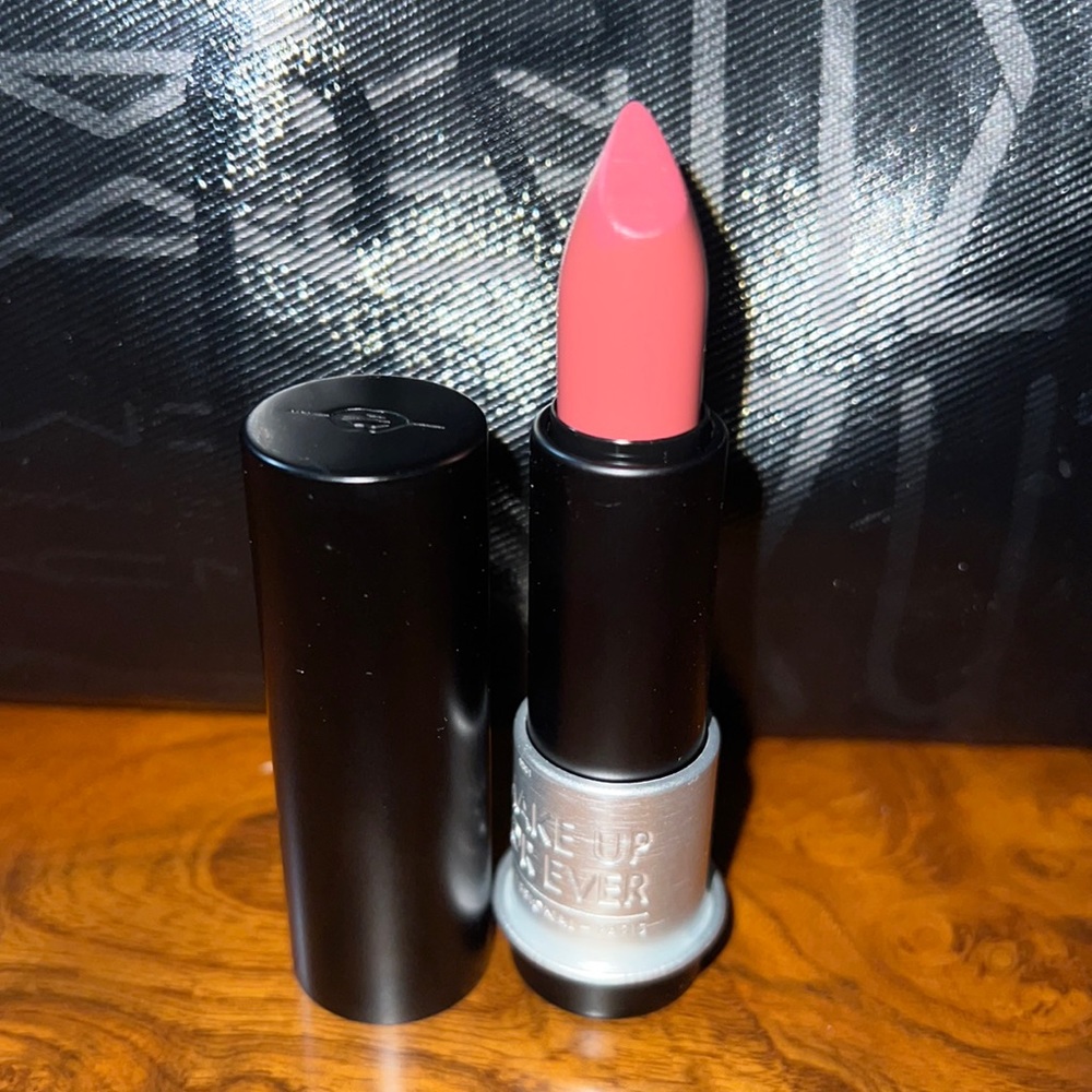 Make up forever rouge crème C211